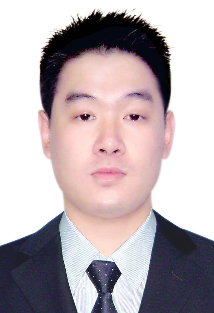 高级讲师：郑磊