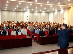  张董为厦门理工学生做精彩演讲[2009-3-18]