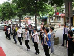 飞扬青春——第二届龙岩卫校鹭达班课间拓展训